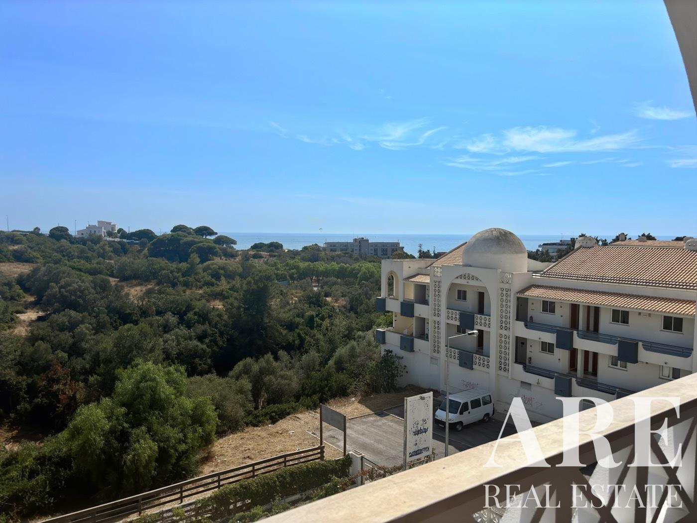 Apartment for sale in Albufeira City center, Albufeira